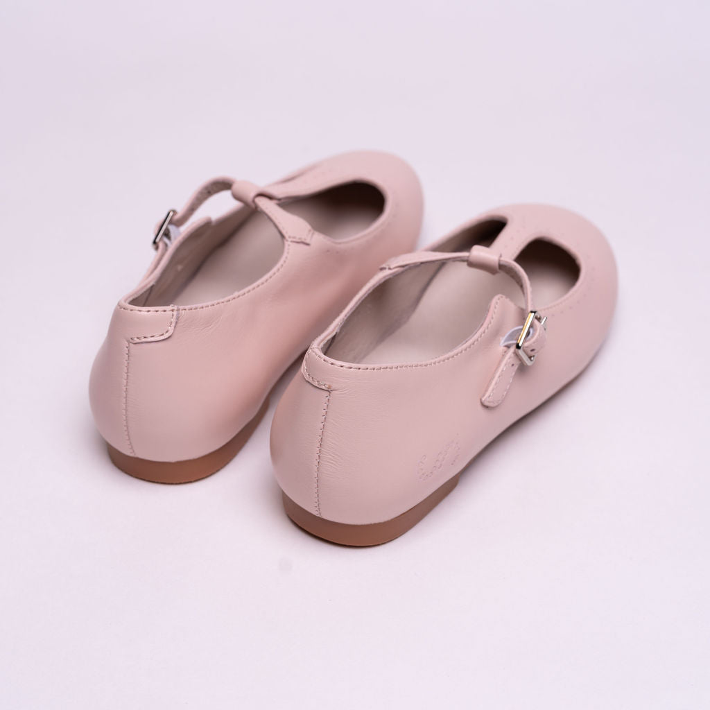 Clara Classic T-Strap