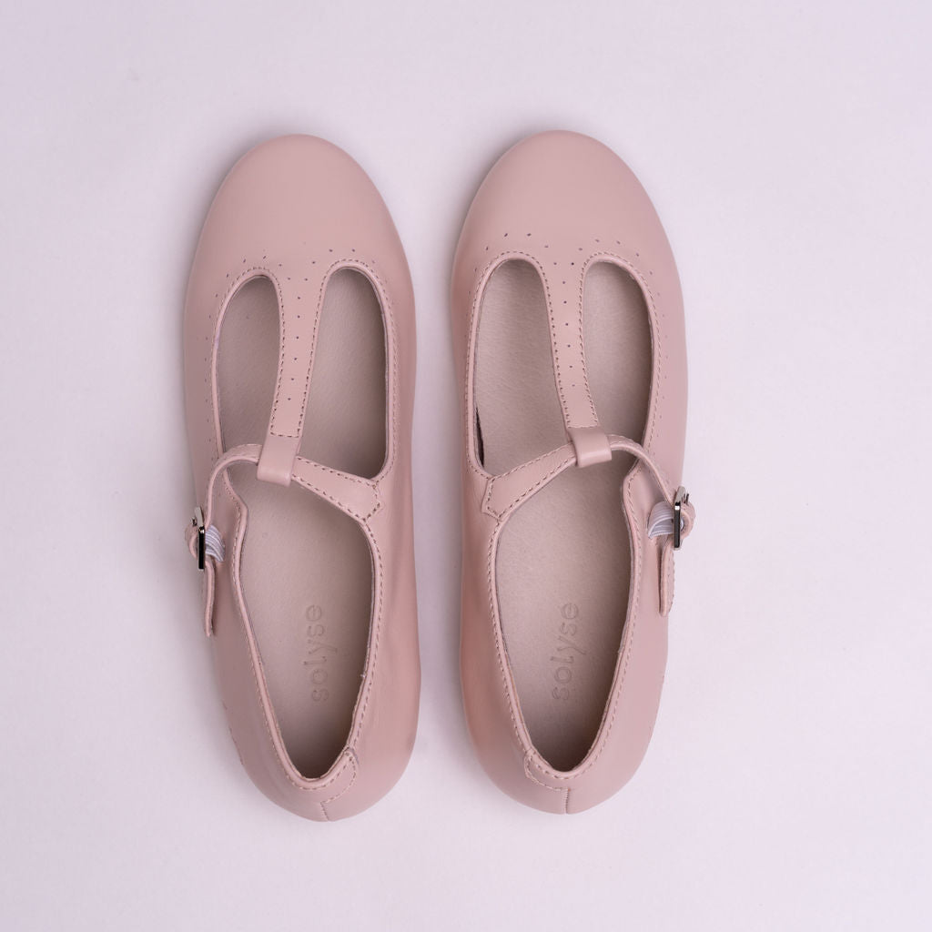 Clara Classic T-Strap