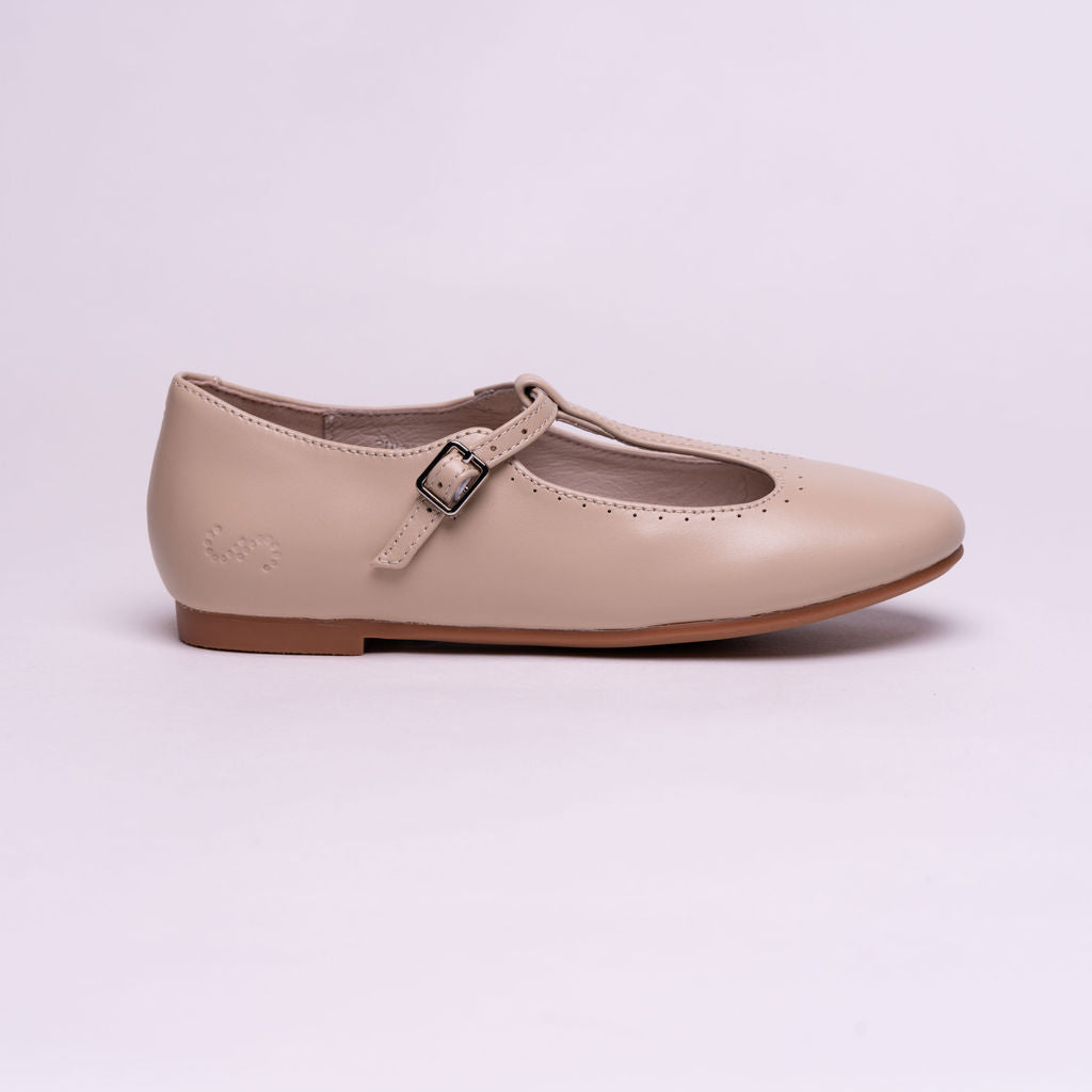 Clara Classic T-Strap