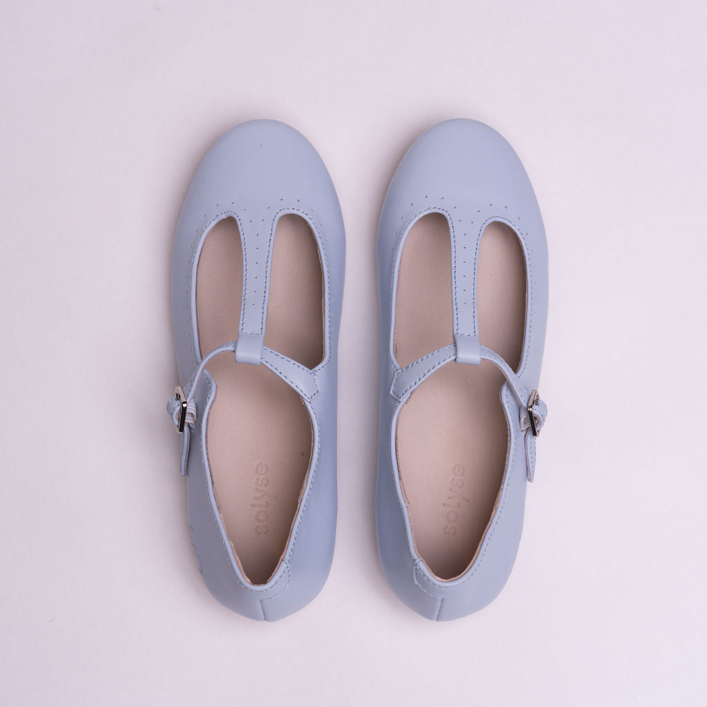 Clara Classic T-Strap